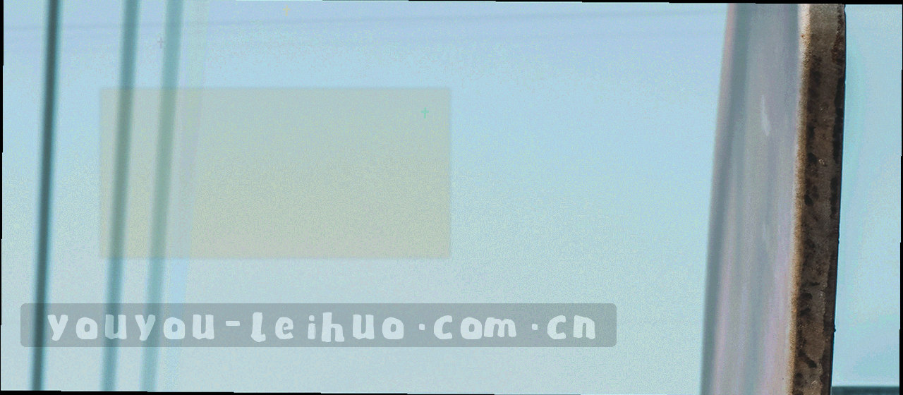 暗调控制室接线面板的抽象纹理，电光紫与熔岩橙的微光从接缝处透出